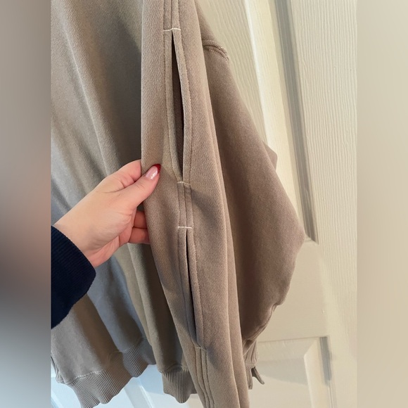 Aerie Tres Chic Keyhole Sweatshirt NWOT - Picture 11 of 15